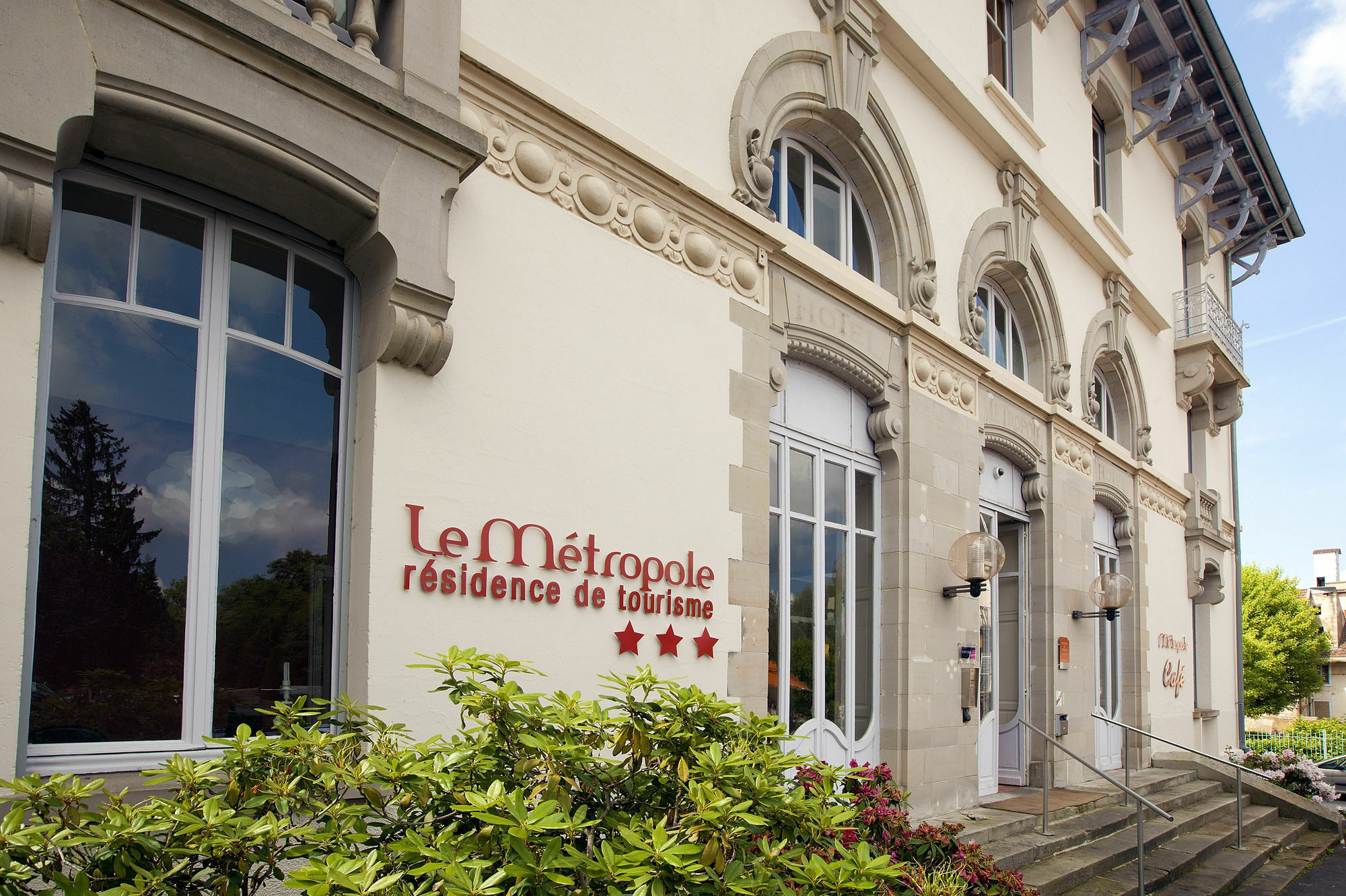 Garden & City Luxeuil Ex Le Metropole Et Les Thermes エクステリア 写真